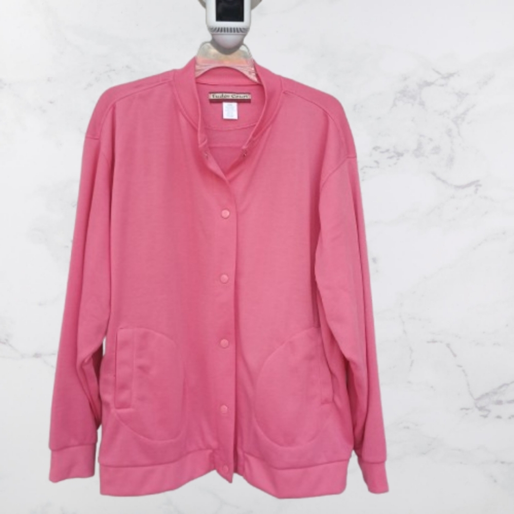 EUC Tudor Court Sweatshirt Women's Size XL Snap Pink